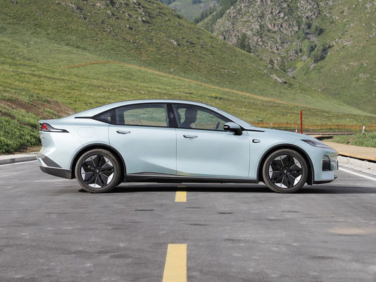 High Speed Sedan Electric Car 5 Seater Electric Car Changan Blue Sl03 170km/h