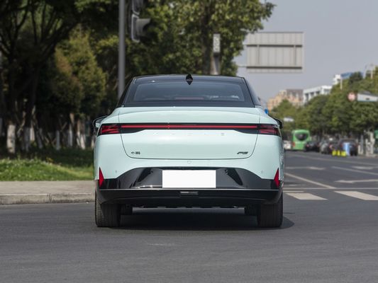Compact Sedan Electric Car Xpeng White P5 Intelligent Luxury Electric Sedans