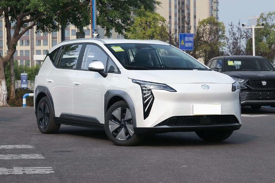 AION Y Plus Electric 5 Seater Car 150Km/h Front Engine 4 Wheel Drive Electric SUV