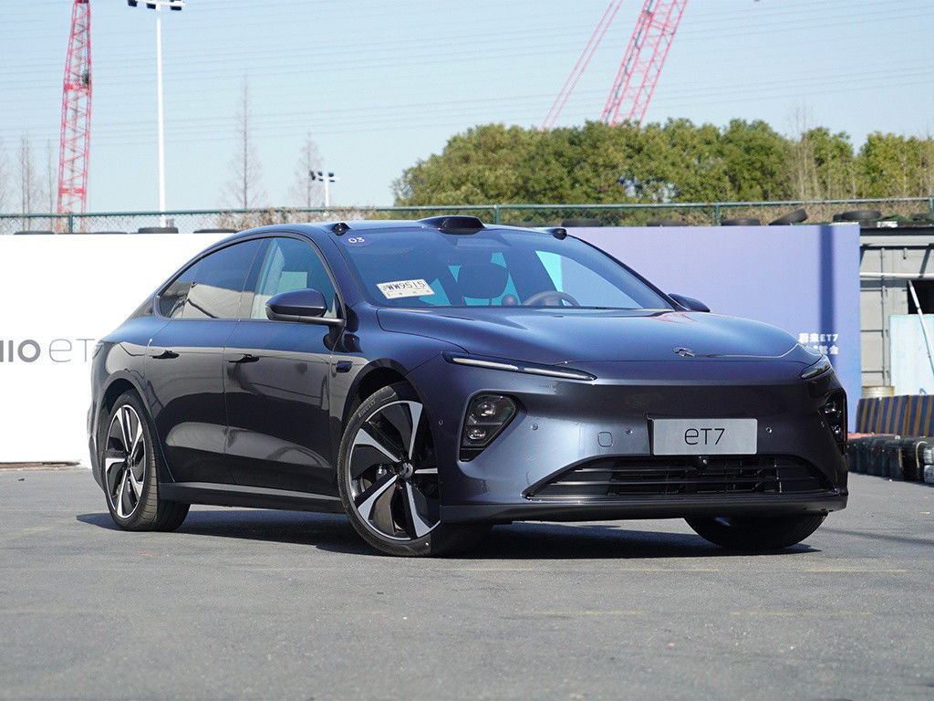 NIO ET7 Four Wheel Drive Electric Cars Vehicles Luxury 700km High Capacity Battery
