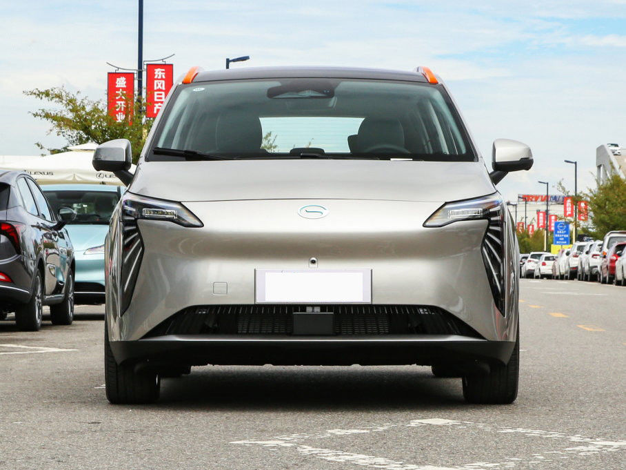 402km 4 Wheel Drive Electric Vehicles GAC Aion Y Max Speed 150km/h